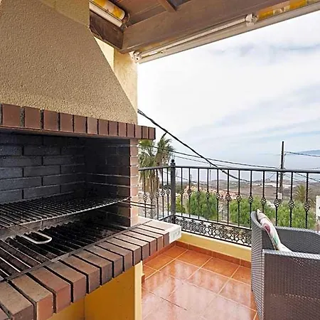 Rural House Tijoco Bajo With Jacuzzi Adeje ホテル *