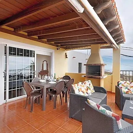 Rural House Tijoco Bajo With Jacuzzi Adeje ホテル *